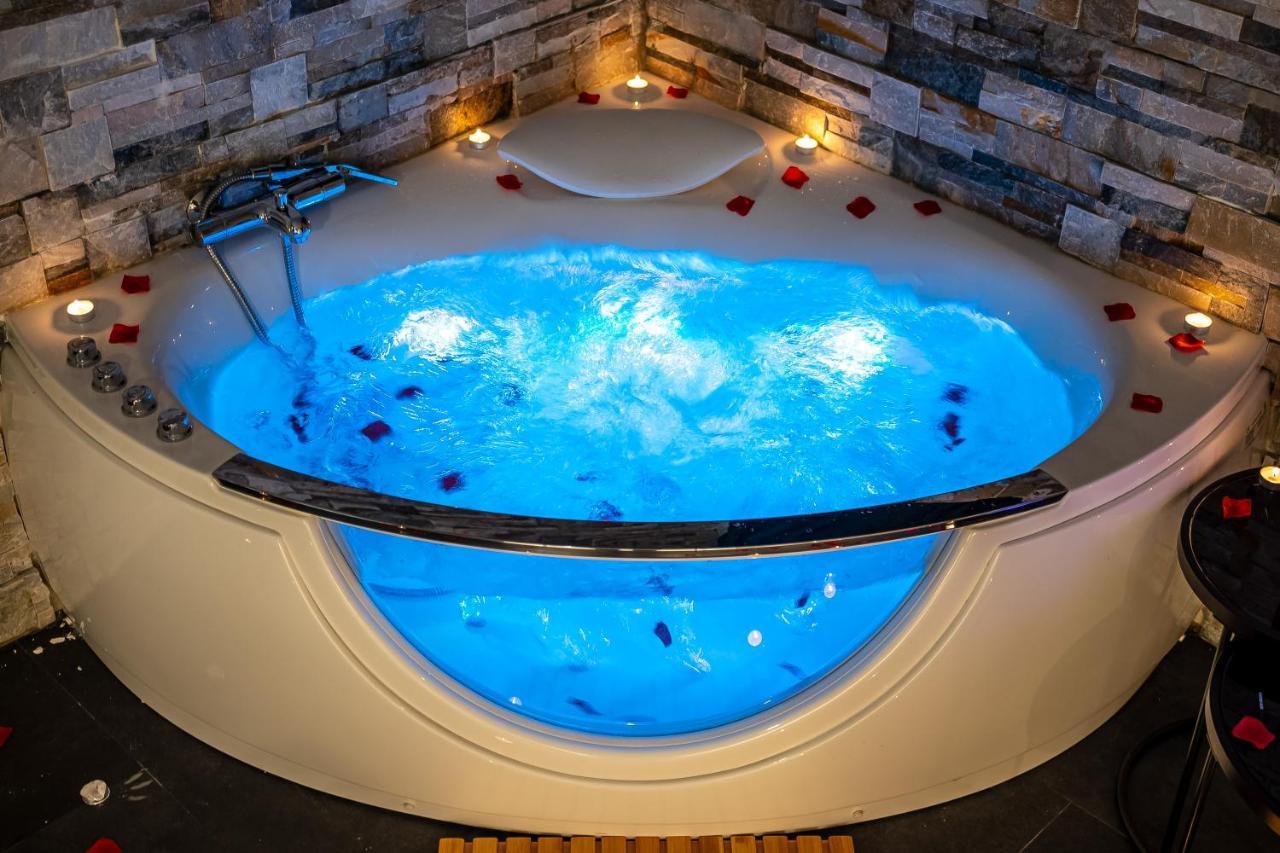 モンベリアルCocon Relax - Jacuzzi - Cinemaアパートメント エクステリア 写真